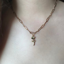 Cargar imagen en el visor de la galería, The Rose Necklace (Gold)