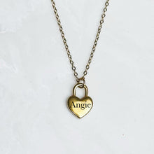 Cargar imagen en el visor de la galería, Heart Lock