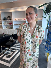 Load image into Gallery viewer, White Star Necklace