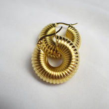 Load image into Gallery viewer, Wow Hoops