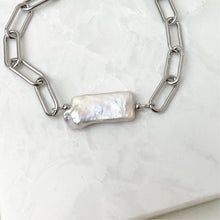 Load image into Gallery viewer, Solange