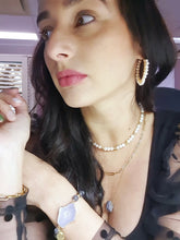 Load image into Gallery viewer, Pearl Hoops