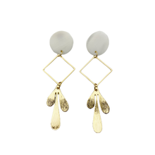 Load image into Gallery viewer, Born to Stand Out