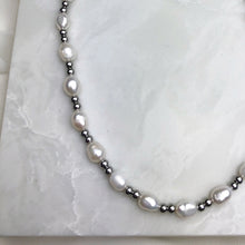 Load image into Gallery viewer, Pretty in Pearls Choker