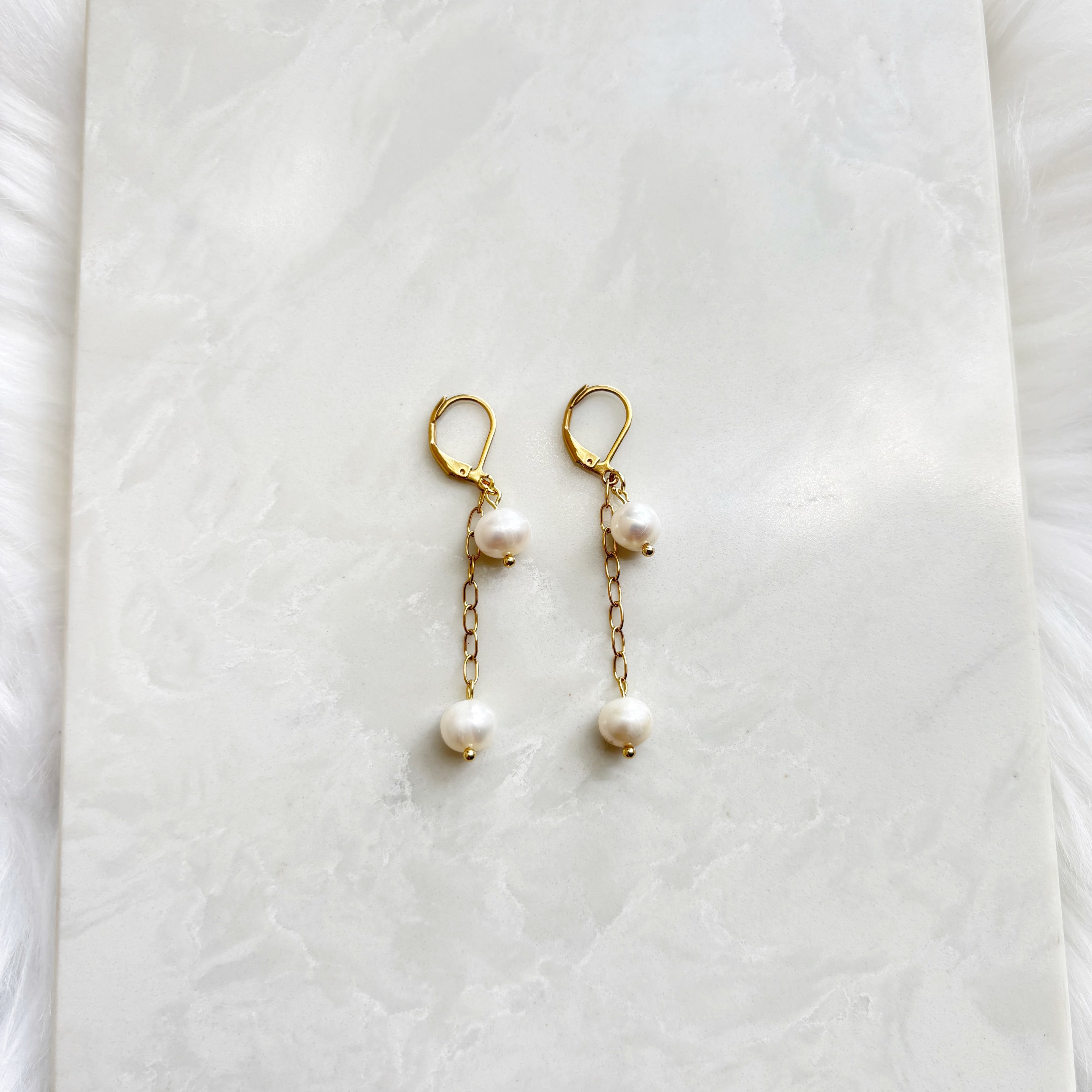 Celeste Pearls Earrings