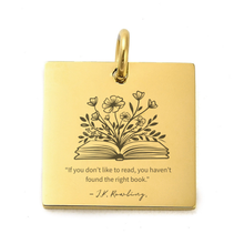 Cargar imagen en el visor de la galería, Love for Reading Necklace
