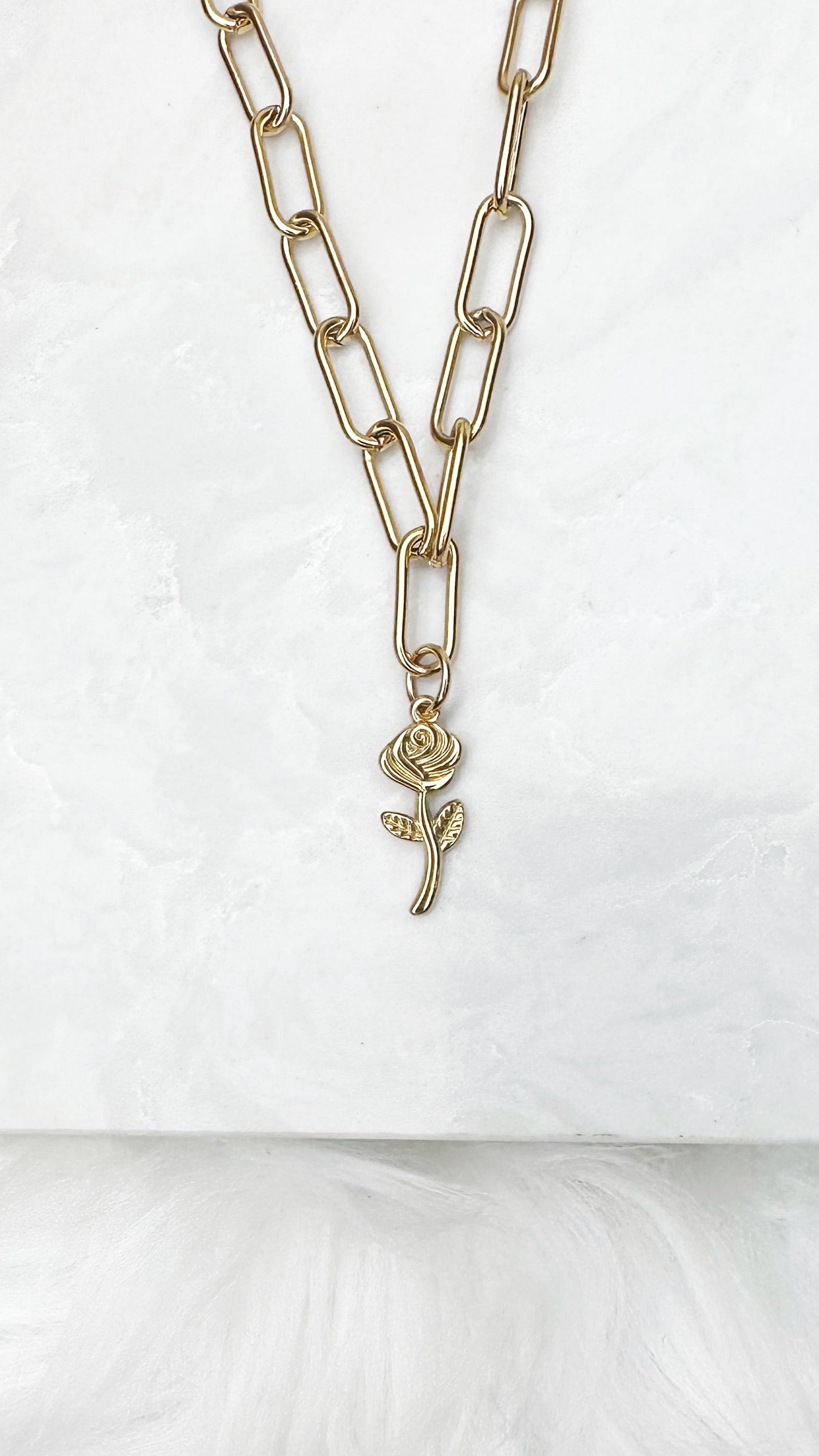 The Rose Necklace (Gold)