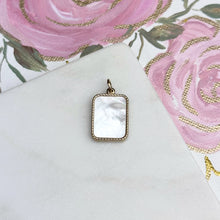 Cargar imagen en el visor de la galería, Pure Essence Charm
