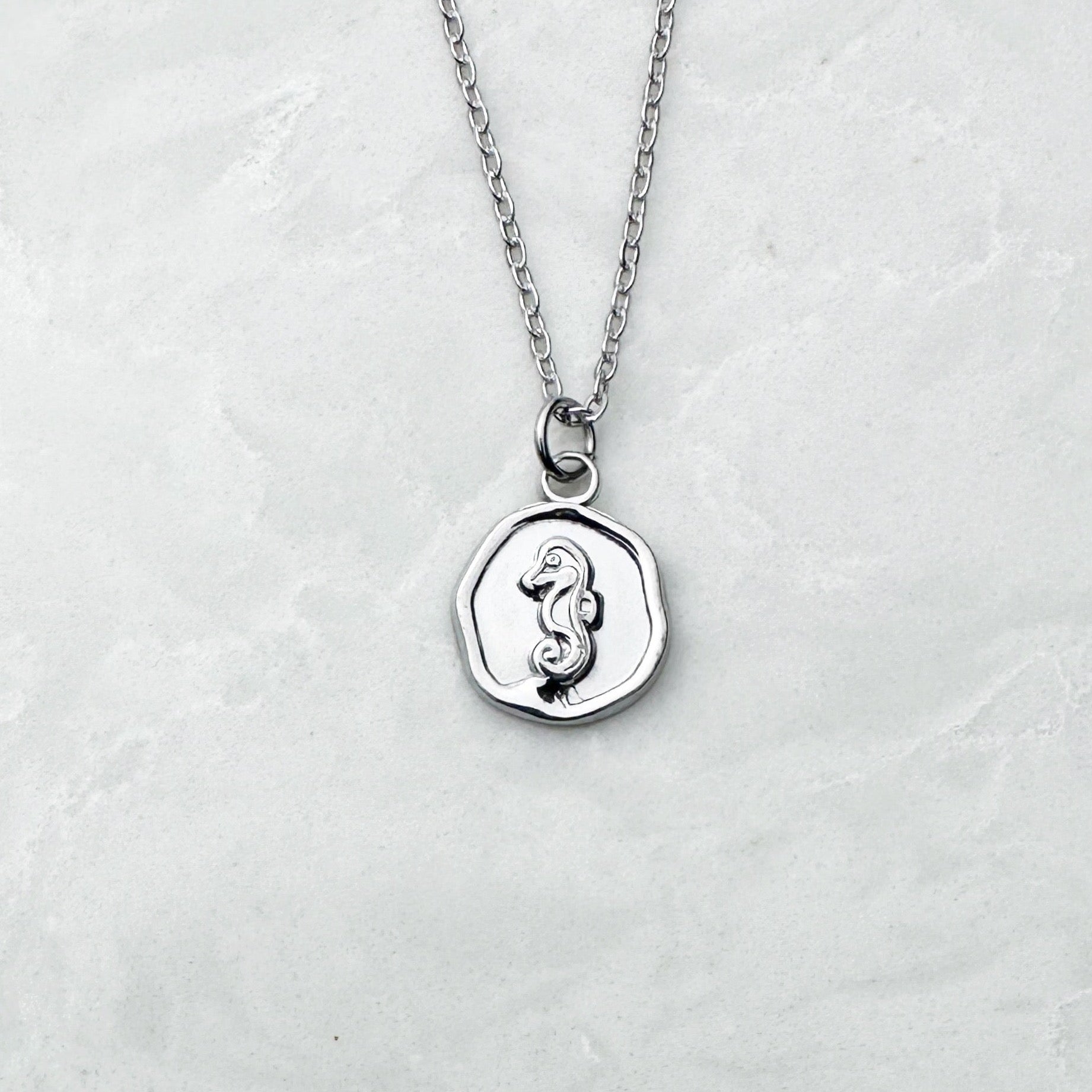 Seahorse Necklace (Silver)