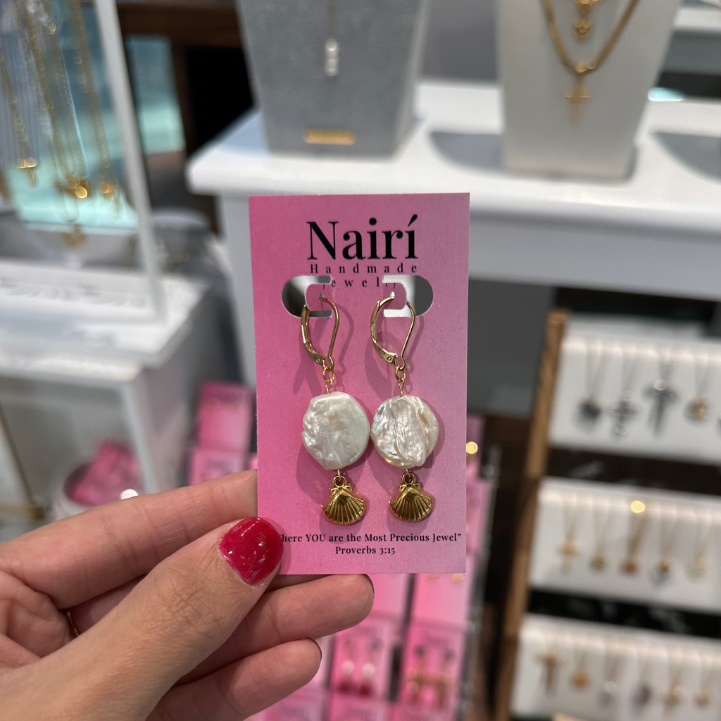 Luna Pearl Earrings