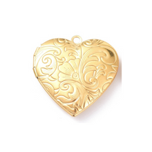 Cargar imagen en el visor de la galería, Heart Locket Charm
