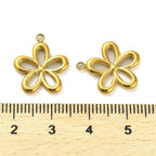 Dainty Daisy Charm