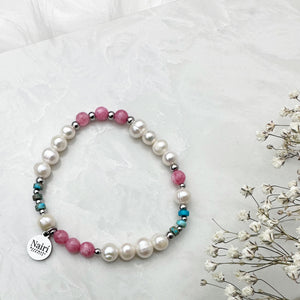 Petunia Pearl Bracelet