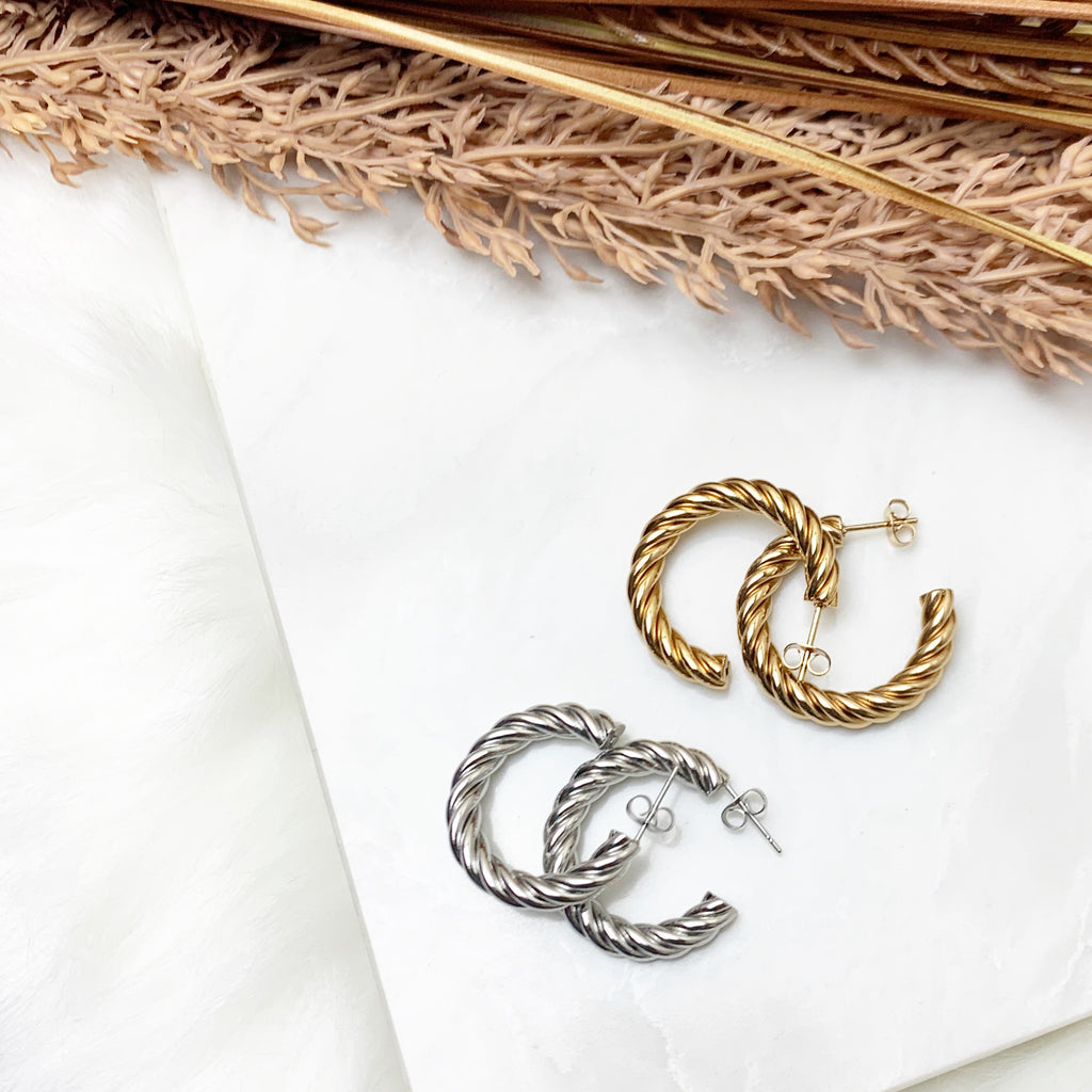 Ellie Hoop earrings
