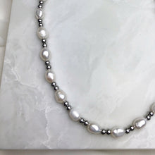Load image into Gallery viewer, Pretty in Pearls Choker
